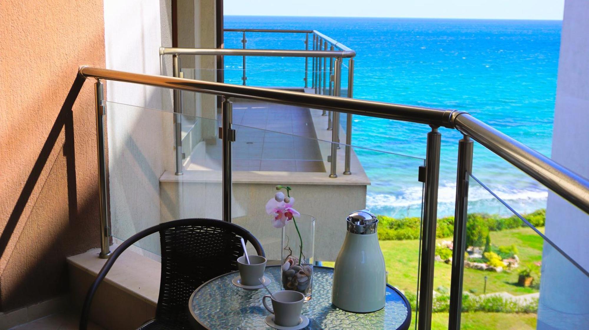 Апартаменти Бяла Клиф На Плажа - Apartments Byala Cliff First Line מראה חיצוני תמונה
